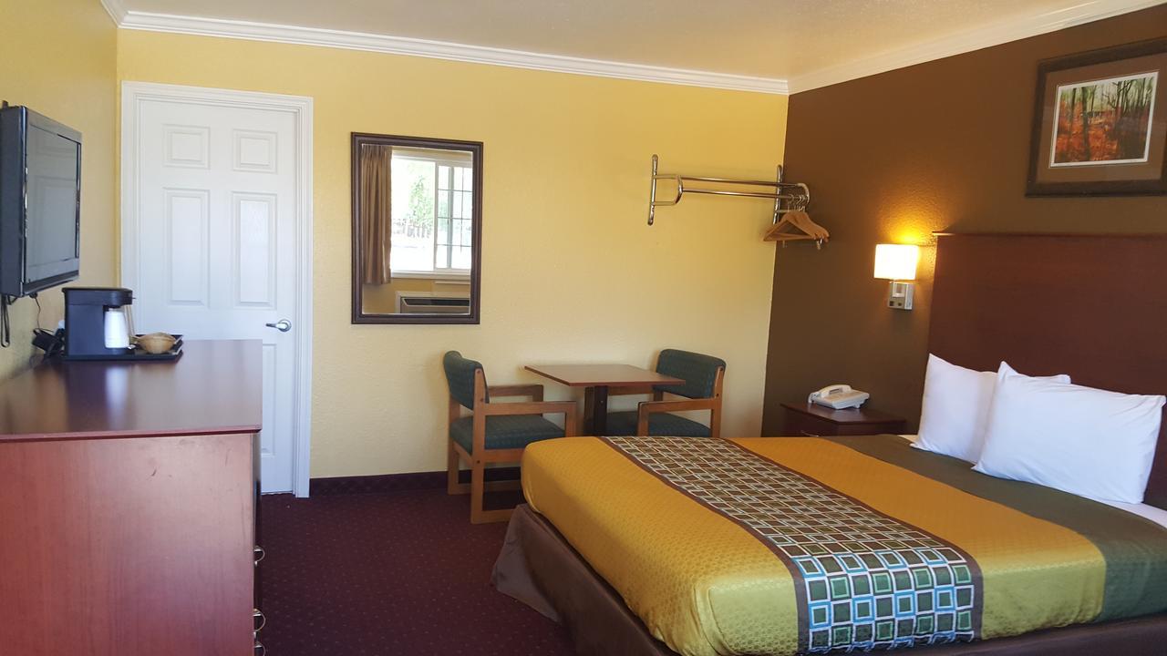 Interstate 8 Motel Лейквю Екстериор снимка
