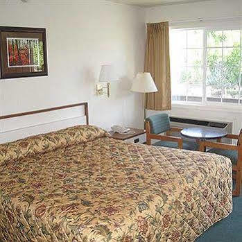 Interstate 8 Motel Лейквю Екстериор снимка